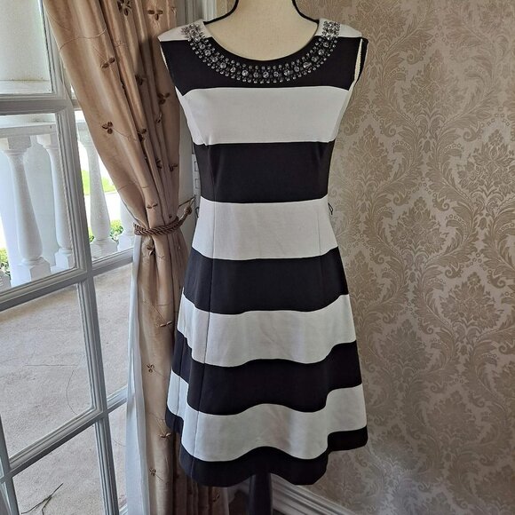INC Size Medium Black/White Striped Sleeveless Dress Embellished Neckline EUC - Picture 1 of 10